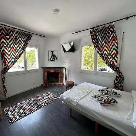 Casa *